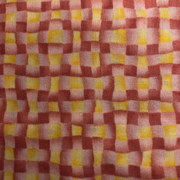 🛒 $12 Quilt Cotton Fabric Material - 2 1/2 yards Basket Weave Check Pink #3770 - Picture 3 of 4